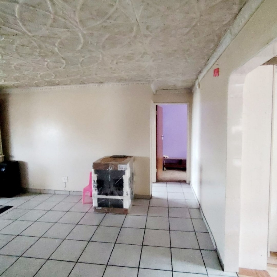 6 Bedroom Property for Sale in Mdantsane Nu 17 Eastern Cape